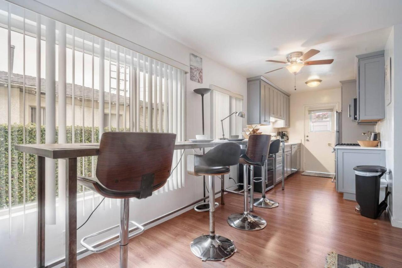 Sawtelle Serenity- Modern Comfort