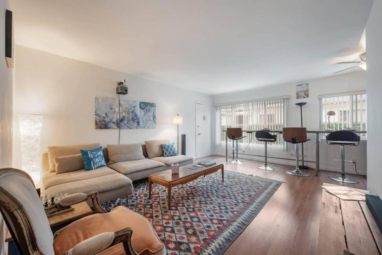 Sawtelle Serenity- Modern Comfort